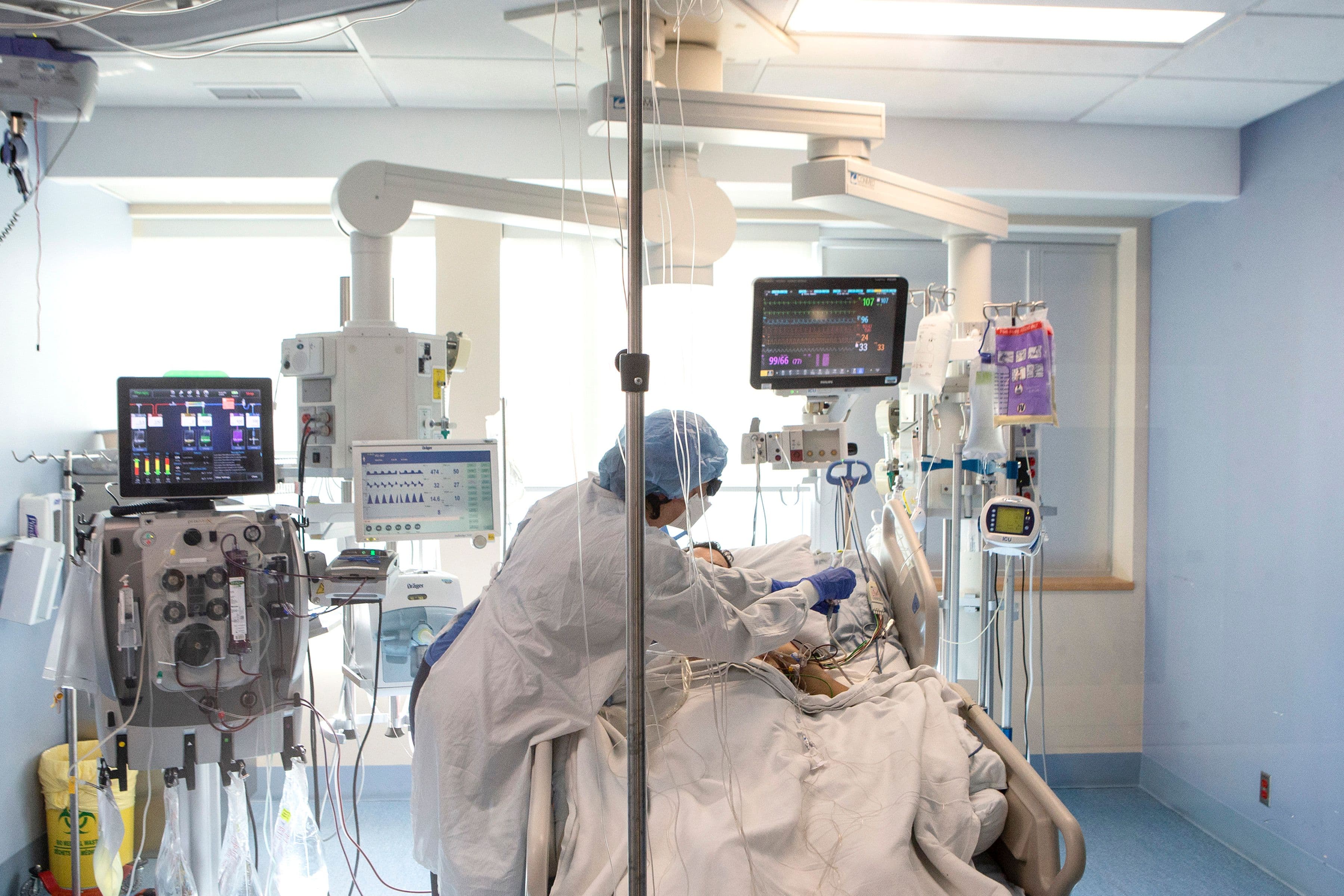Ontario to be short 33,000 nurses and PSWs in five years: financial watchdog