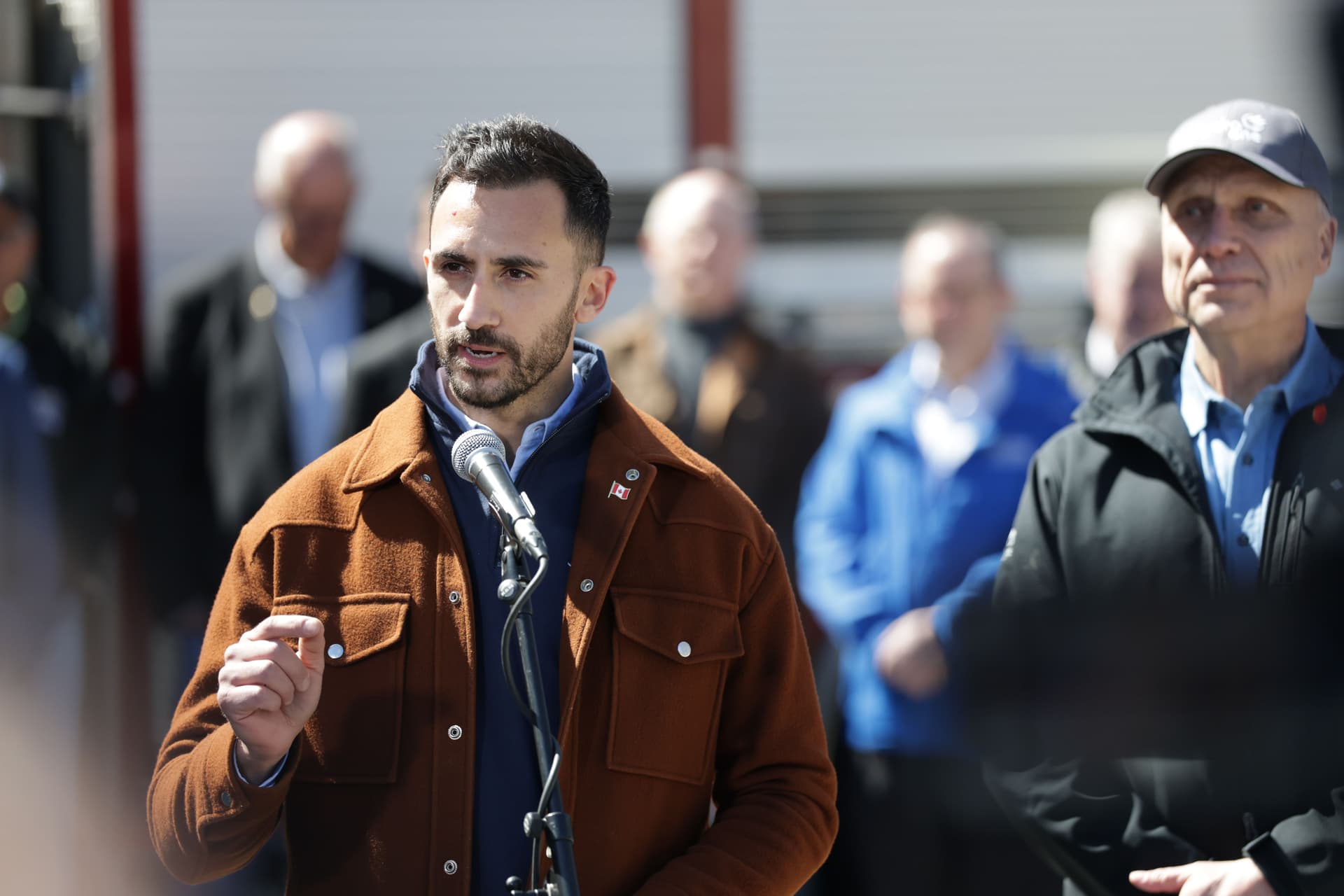 Ontario expands energy savings programs with new rebates for households, triples incentives for large-scale projects