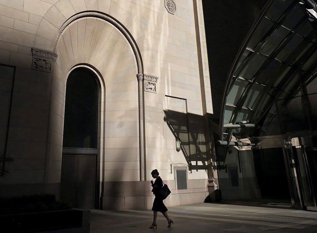 Questions raised about whether pay transparency bill will help close gender wage gap