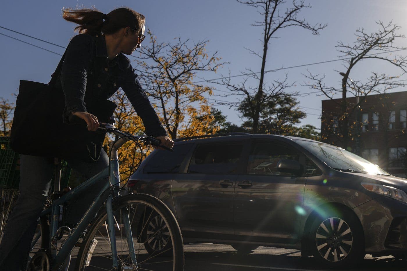 Ontario presses ahead with Toronto bike lane removal plan after court win
