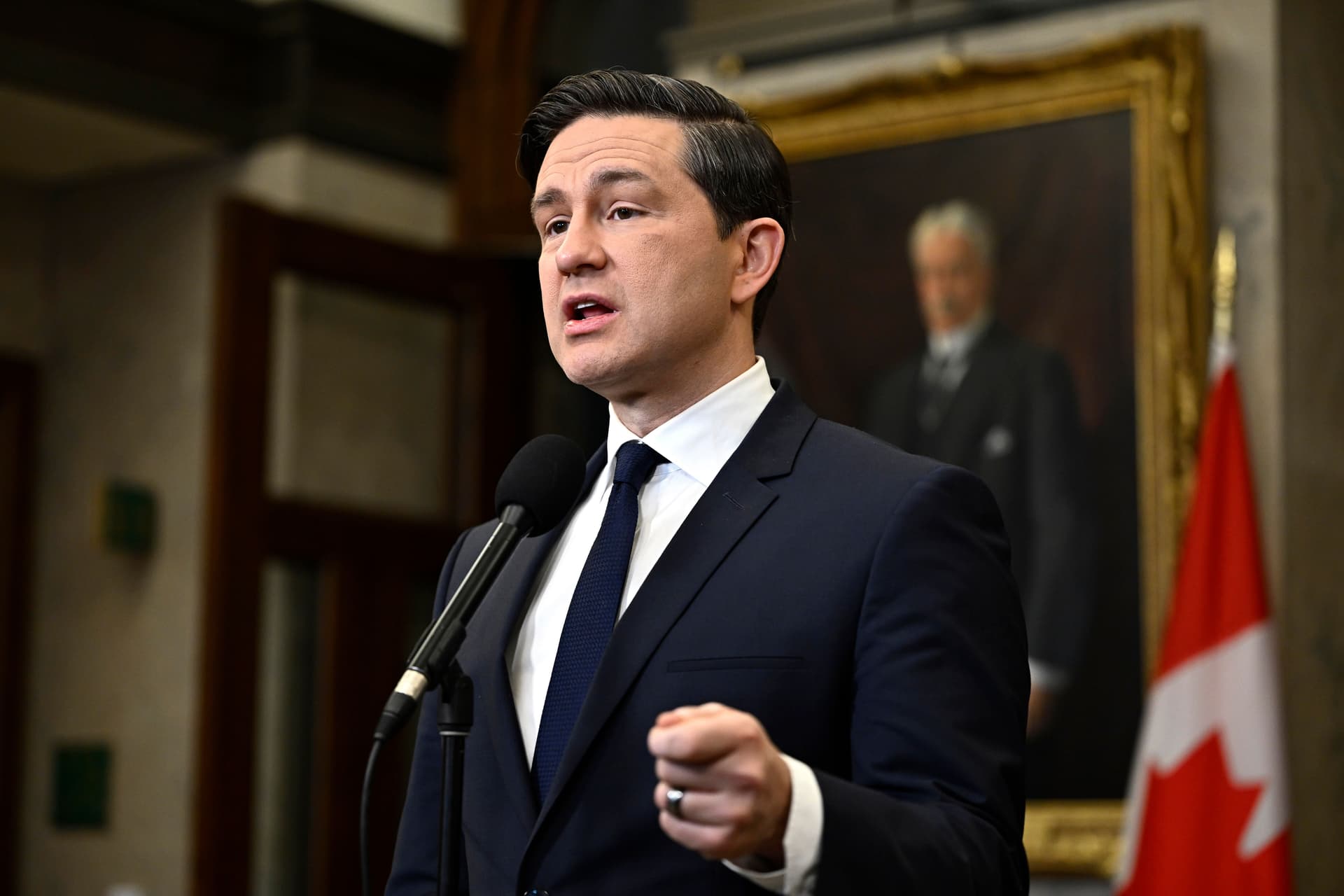 Federal Conservatives call for ‘full inquiry’ into allegations that government-backed Windsor battery plant will use TFWs