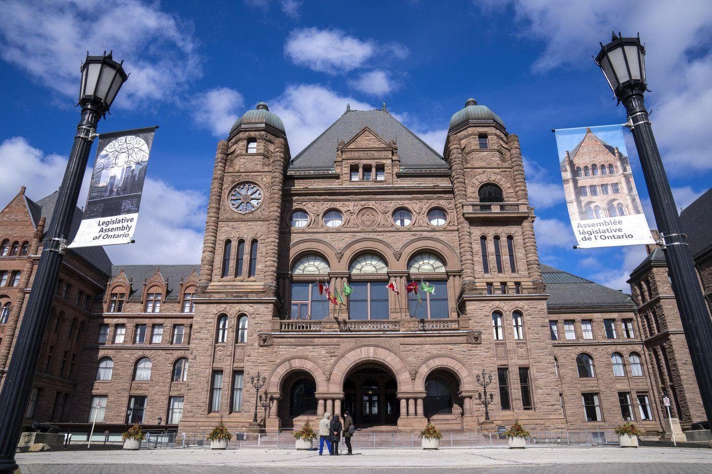 Who's Lobbying for Whom: Shopify lobbying Queen's Park