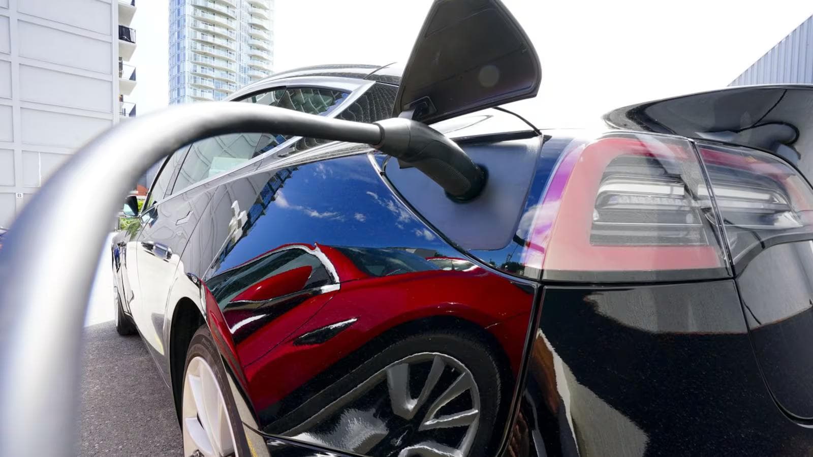 Ottawa set to scrap EV mandate, launch $1.5 billion investment fund: sources