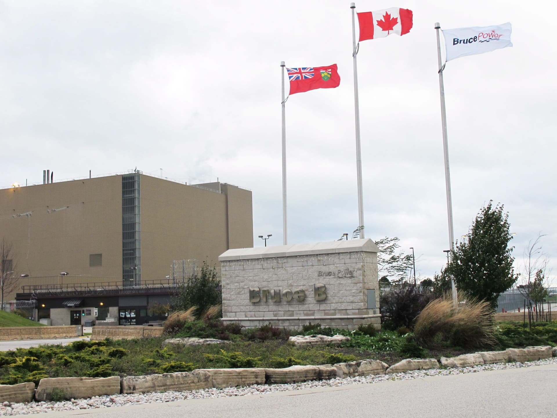 Who's Lobbying for Whom: Bruce Power wants to talk about red tape