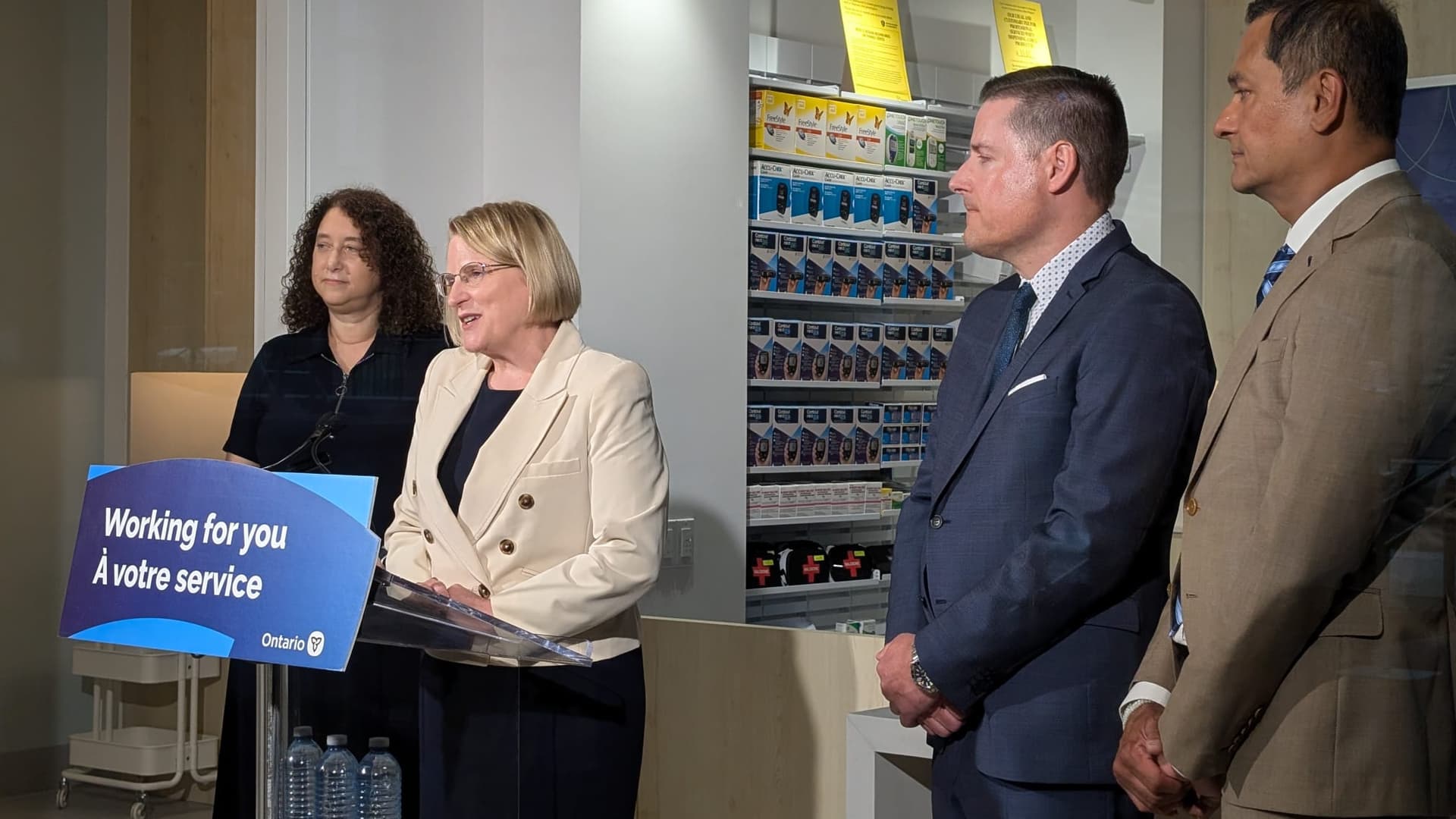 Ontario starting consultations to expand pharmacists' scope to 14 more minor illnesses