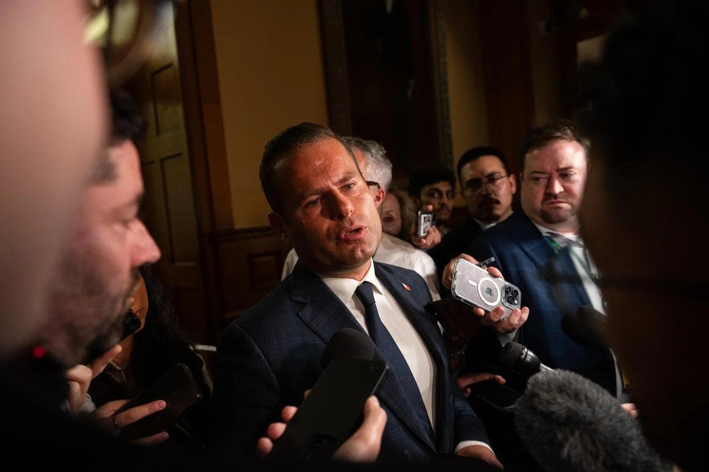 Ontario NDP asks integrity commissioner to investigate labour minister