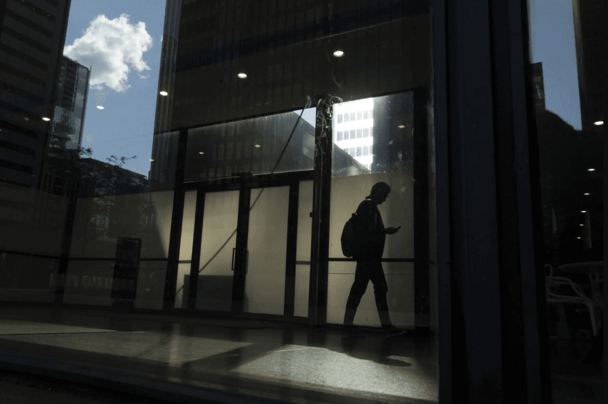 Recent immigrants shut out of strong wage growth as unemployment rises in Canada