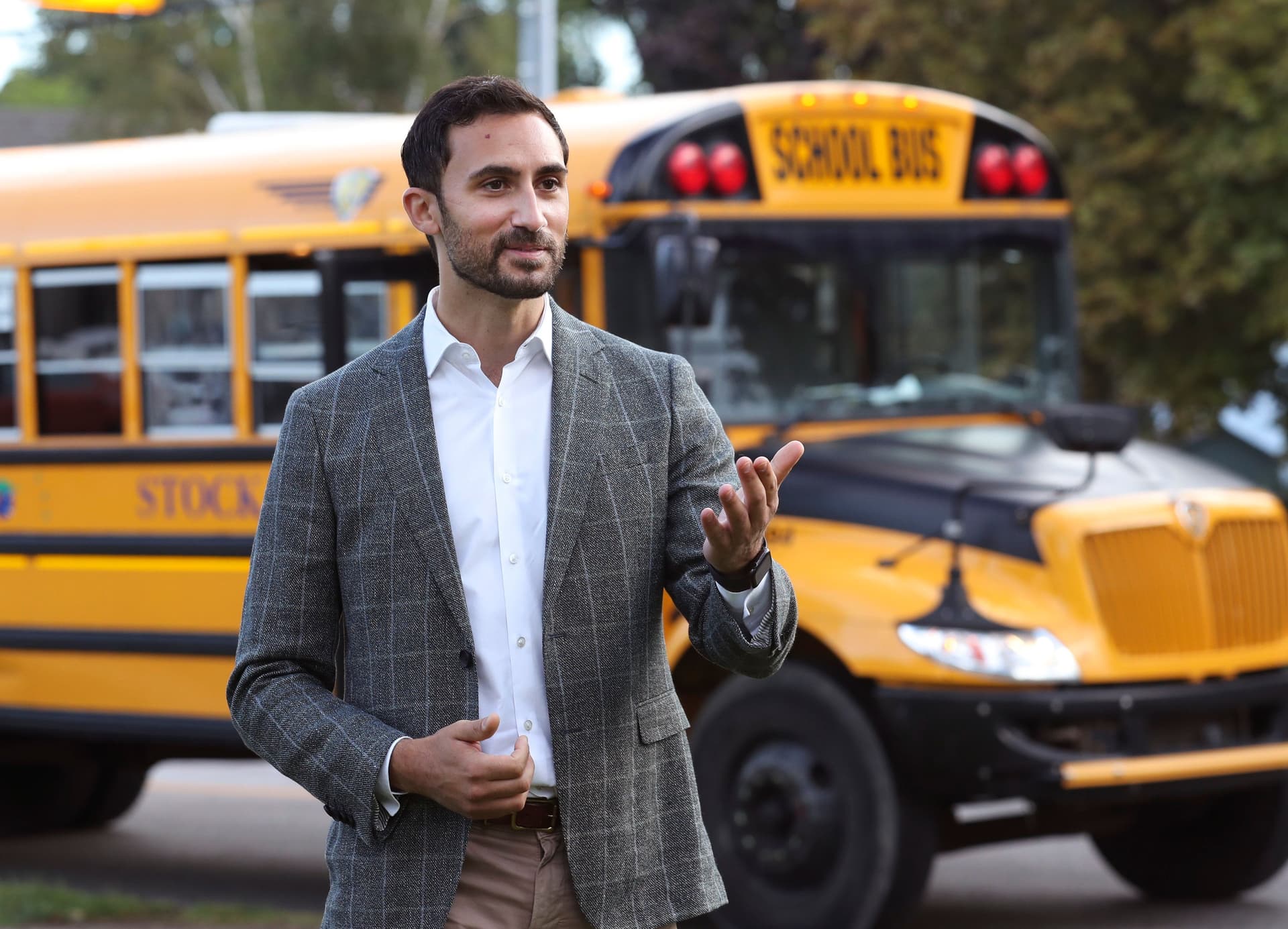 School boards urge Ontario to lift moratorium on closures