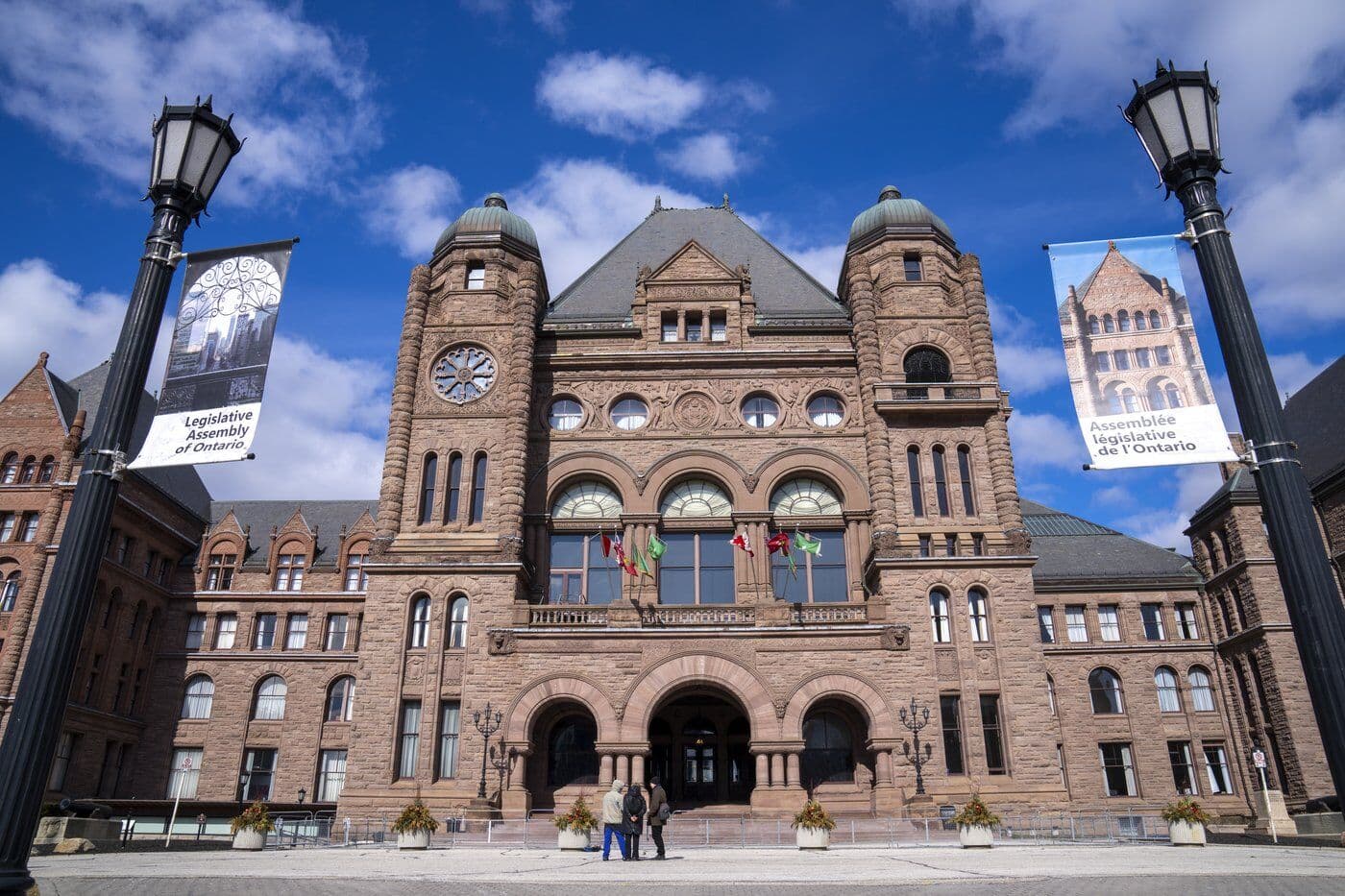 Ontario eyes involuntary addiction treatment for people in jail, on parole, probation