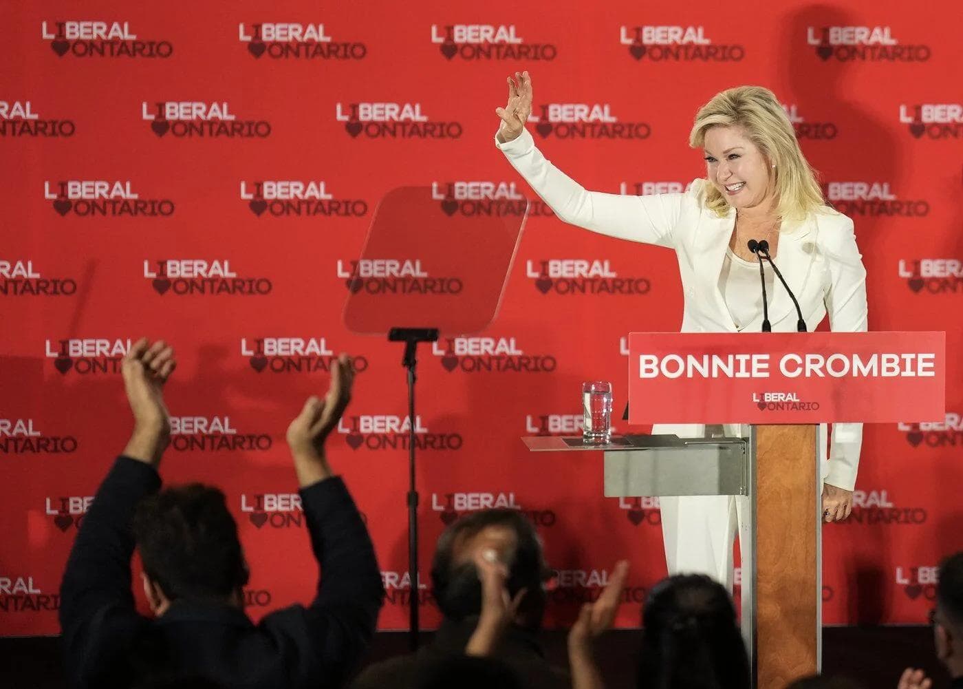 Crombie says she won't ask any Ontario Liberals to step aside so she can have a seat