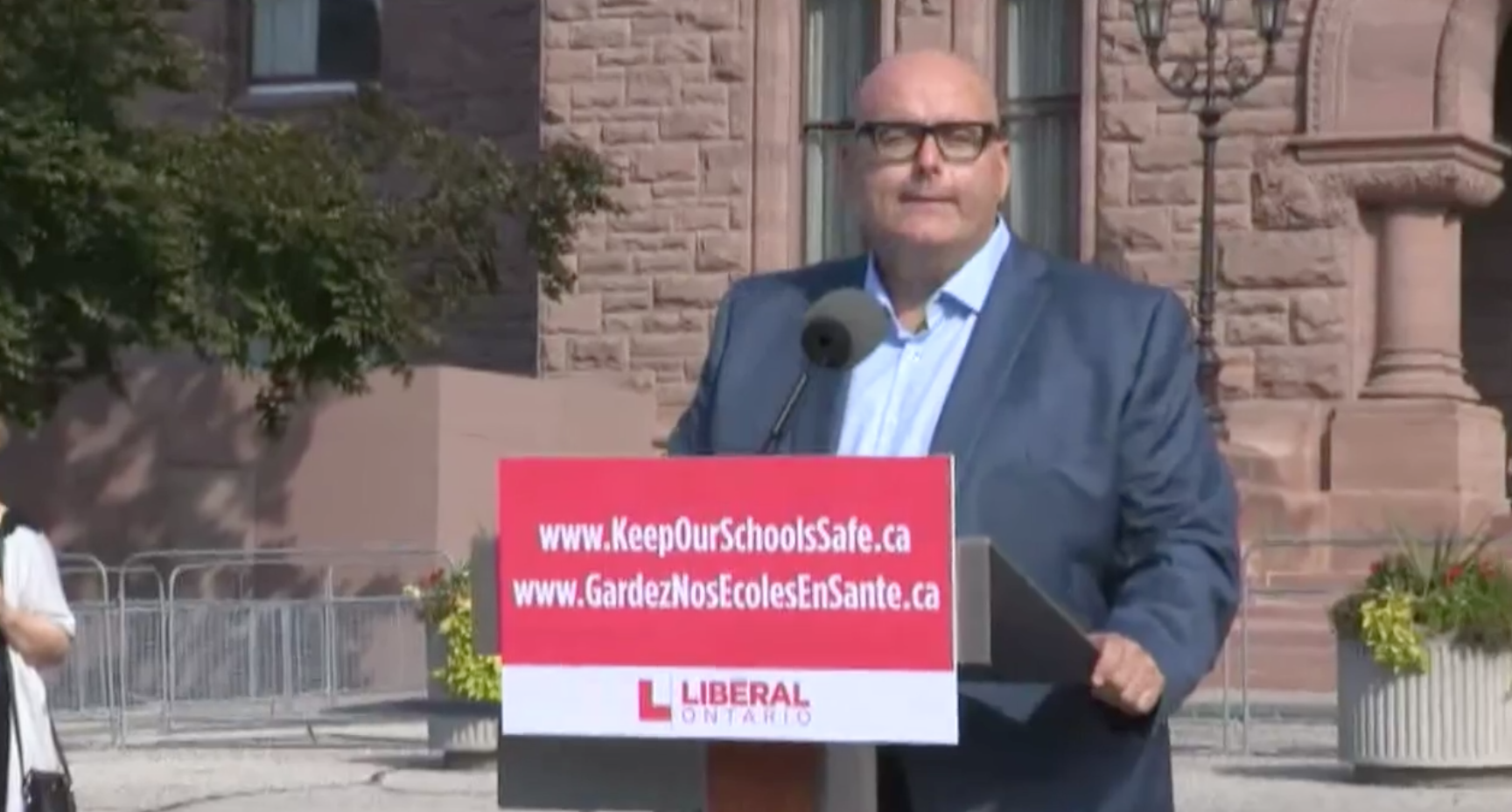 Ontario Liberal, PC parties clash over website collecting feedback on reopening of schools