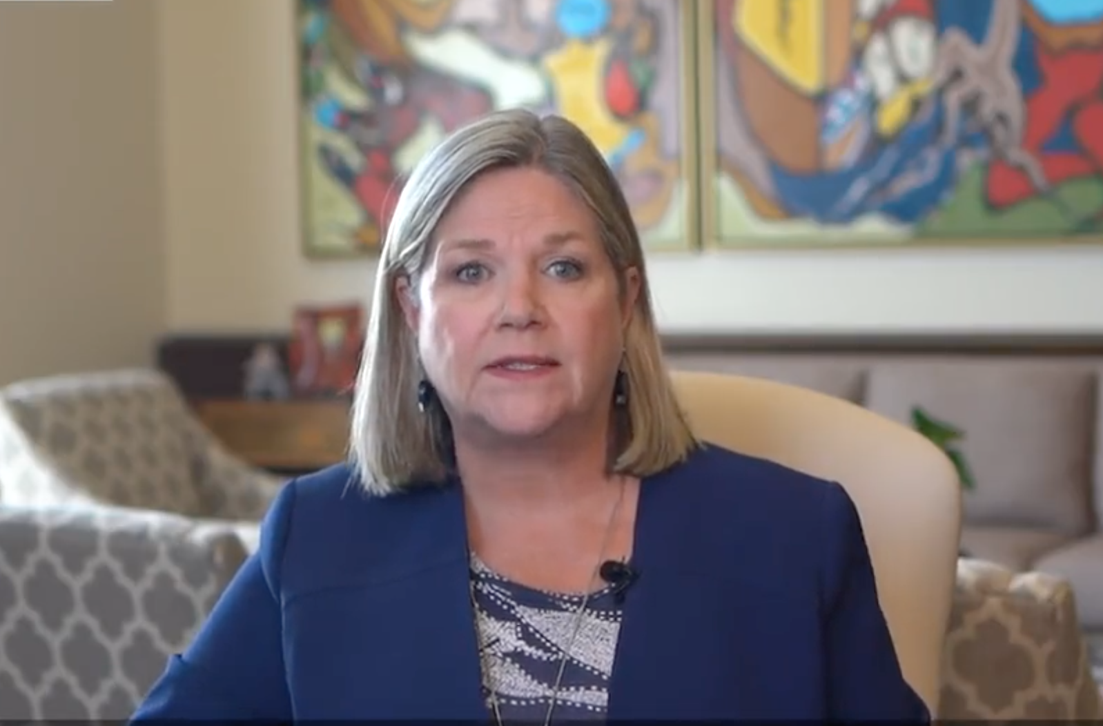 Andrea Horwath provides few details on decision to walk back opposition to mandatory vaccinations